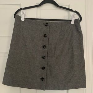 Size 8, perfect Fall/Winter skirt! Worn once and now it is too big.